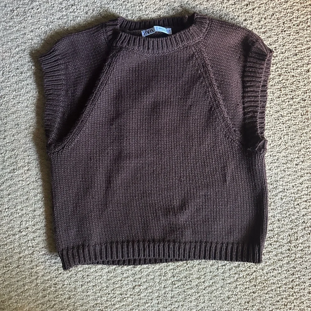 Zara Women's Dark Brown Sweater Vest - Picture 1 of 4
